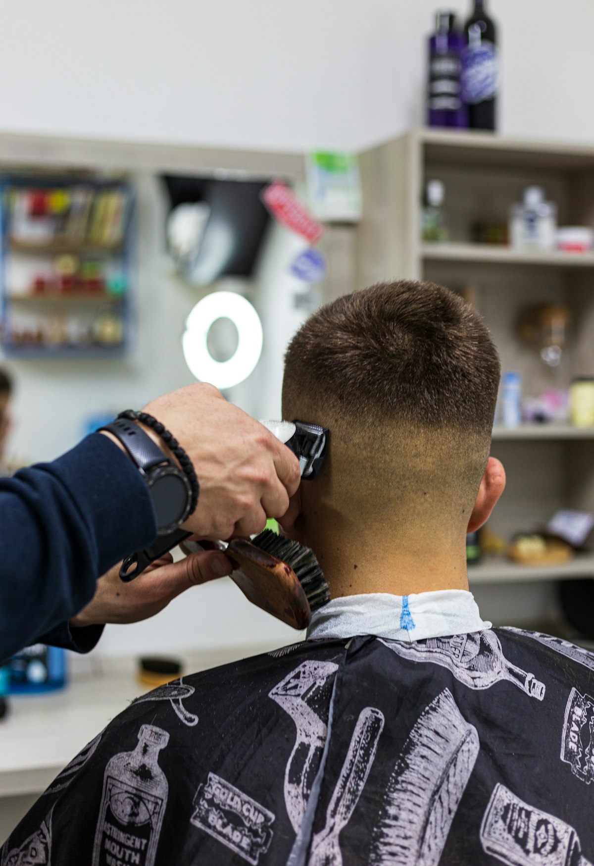 FUE Hair Transplant Scarring: What It Actually Looks Like